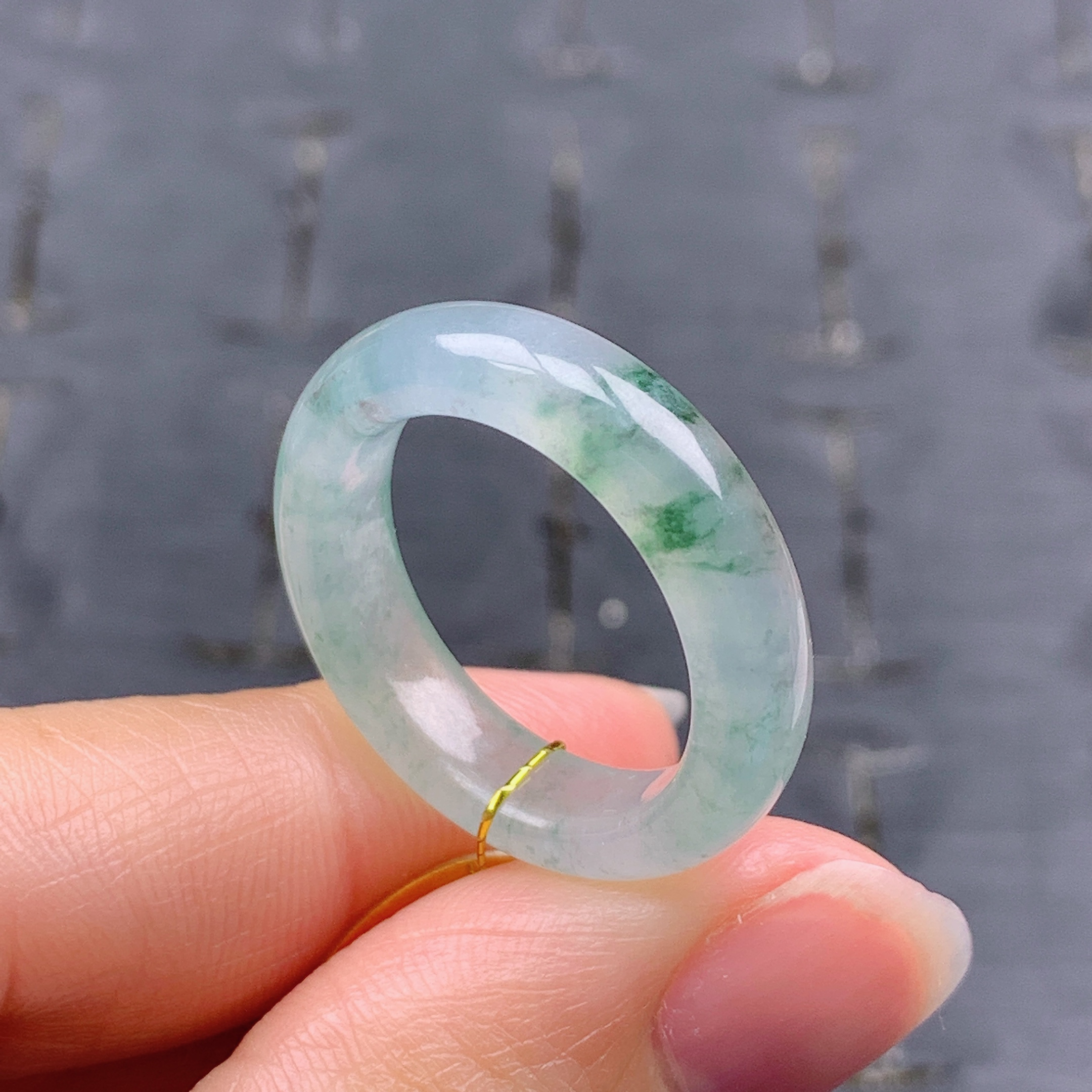 17号缅甸天然A货翡翠 T646 内径18/5.2/3.6mm 冰透起胶飘花戒指