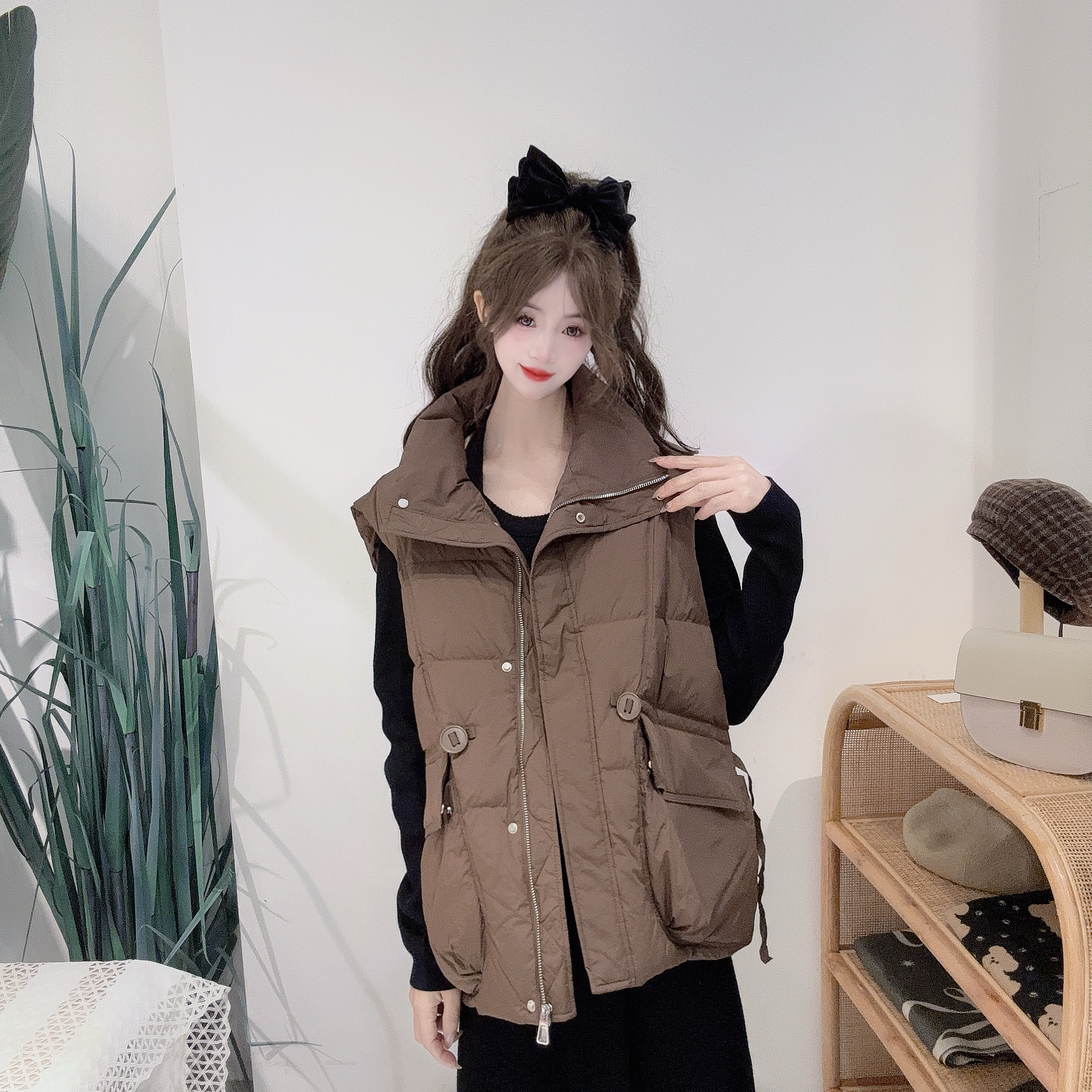 PD41029011咖啡色白鸭绒/绒子含量110克宽松休闲百搭耐看羽绒马甲