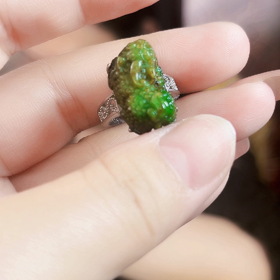 翡翠银S925镶嵌颈饰戒指