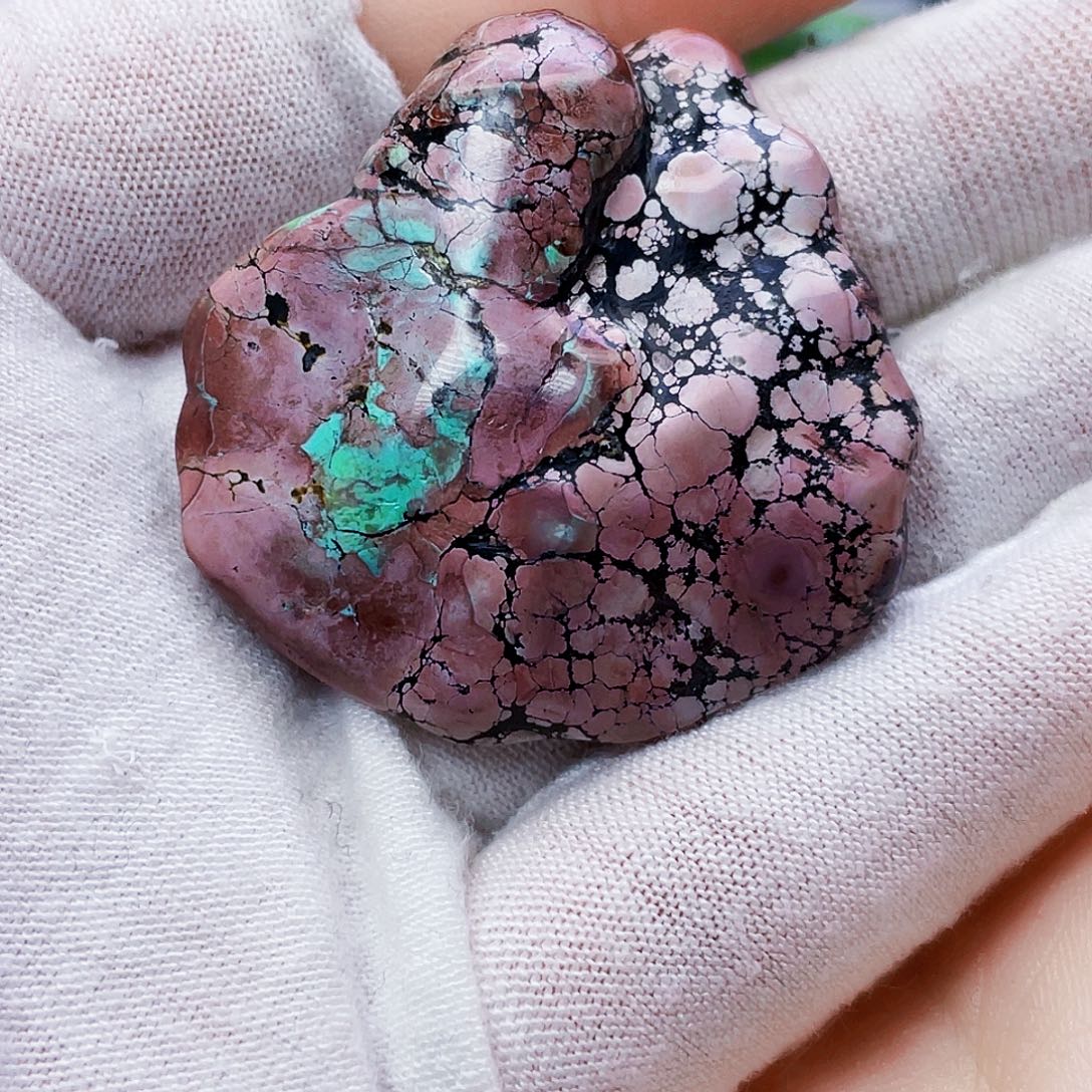 绿松石未镶嵌饰品