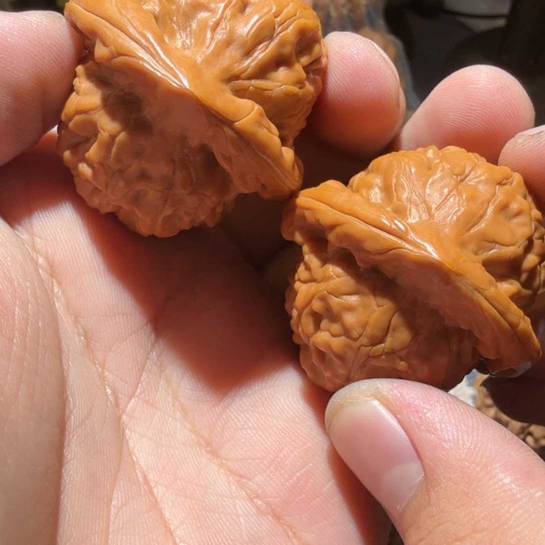 文玩核桃把件脆***儿金字塔
