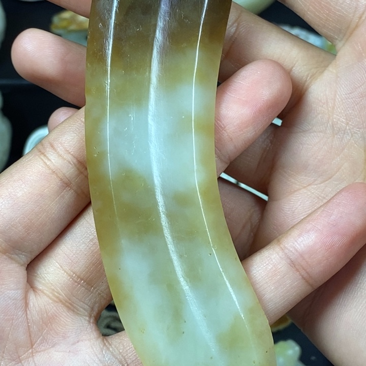 未镶嵌和田玉把件路**间