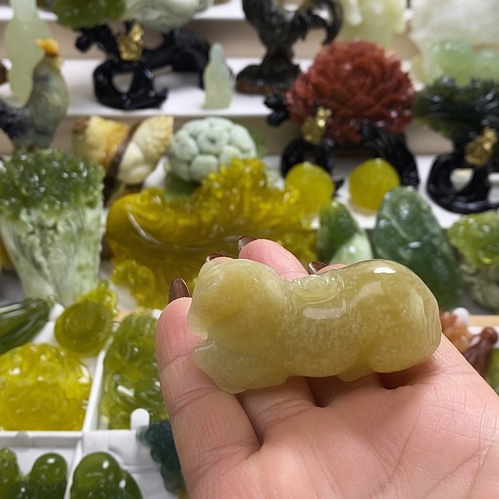 蛇纹石玉未镶嵌手把件