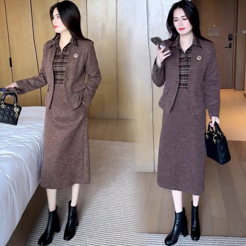 时尚套装女2025秋季新款洋气显瘦设计感小香风外套连衣裙两件套