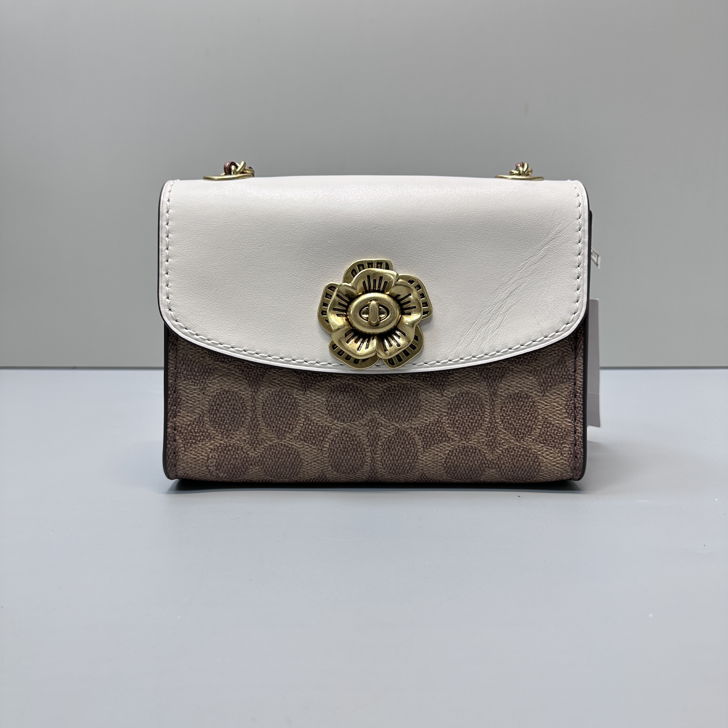 99新 COACH/蔻驰 小林/parker白拼山茶花链条包18*13*7cmA092401