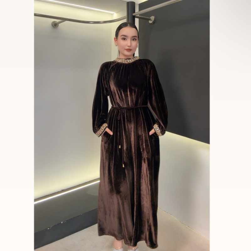 【Mrs MAIMAI】丝绒重工钉珠圆领气质连衣裙A263