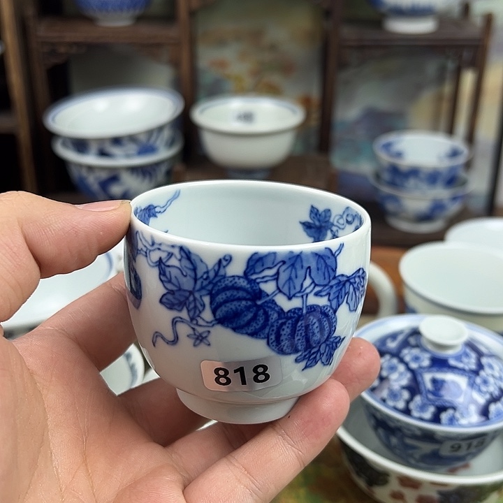 818。           杯