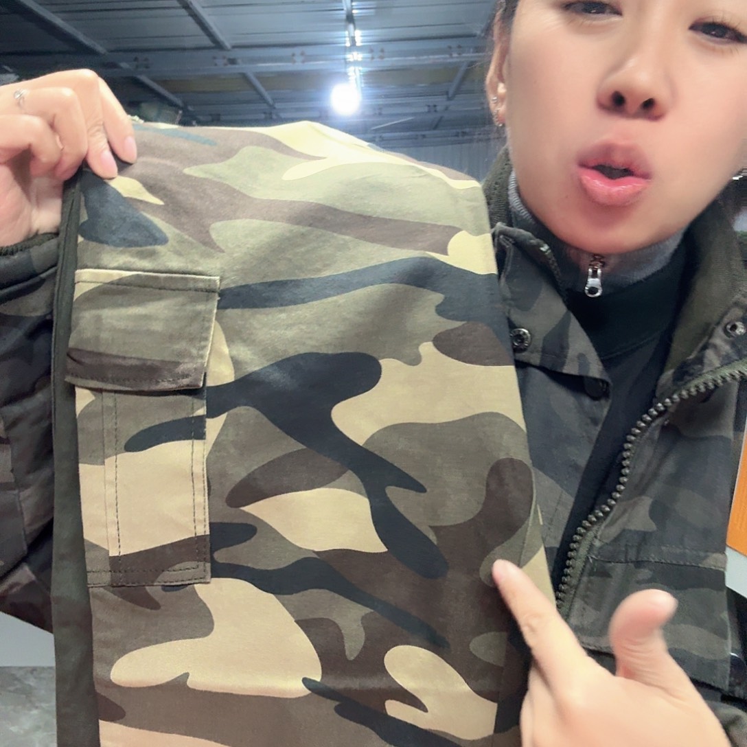 175裤子两条。 368。 