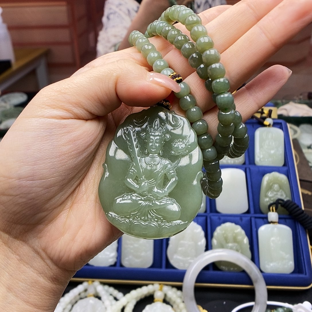 和田玉颈饰未镶嵌志**雁