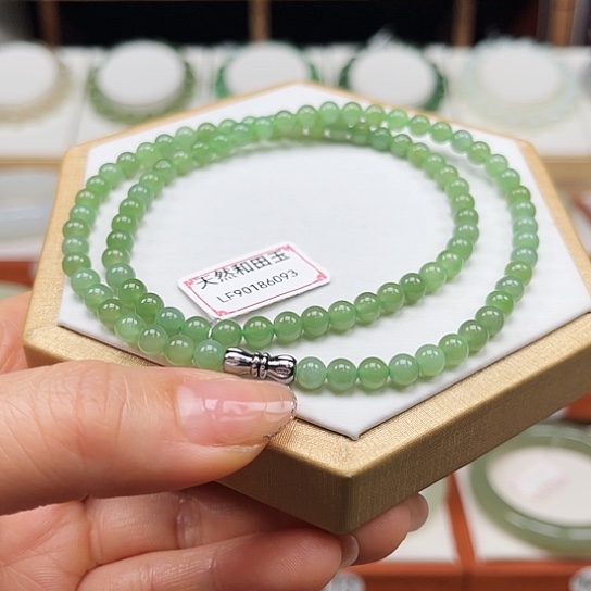 和田玉项链未镶嵌