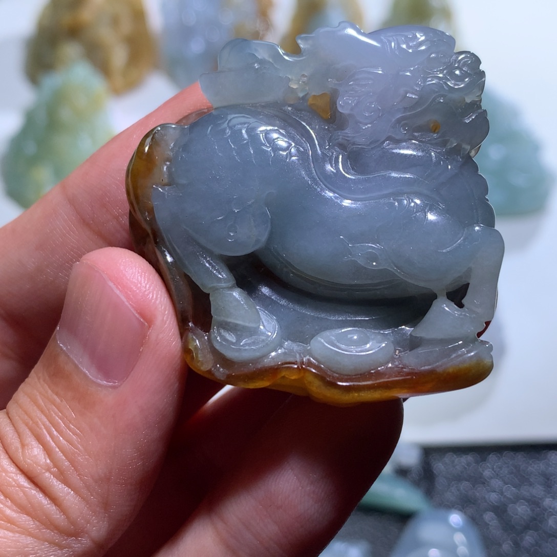 定制翡翠未镶嵌挂件
