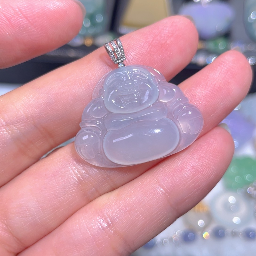 翡翠18K金镶嵌颈饰翡翠