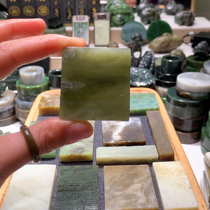 和田玉未镶嵌珠宝半成品