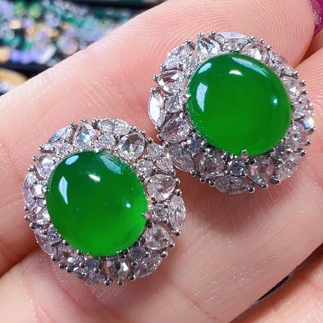 翡翠耳饰18K金镶嵌签收后24小时鉴赏期