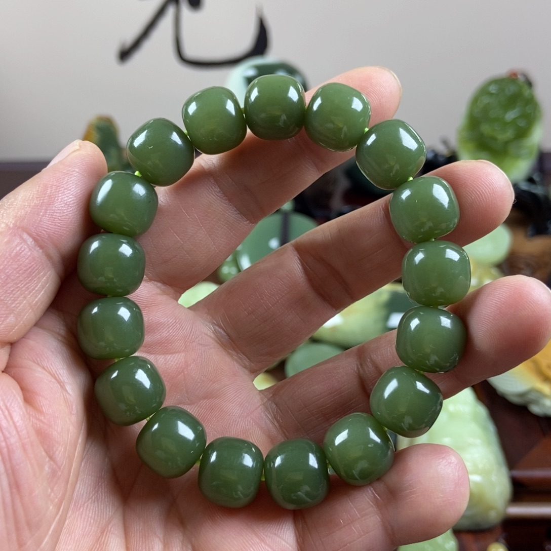 未镶嵌岫岩老玉（透闪石质玉）珠宝奇石