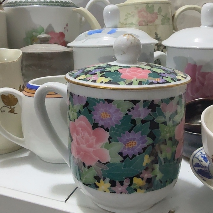 茶盏陶瓷盘子啥都有