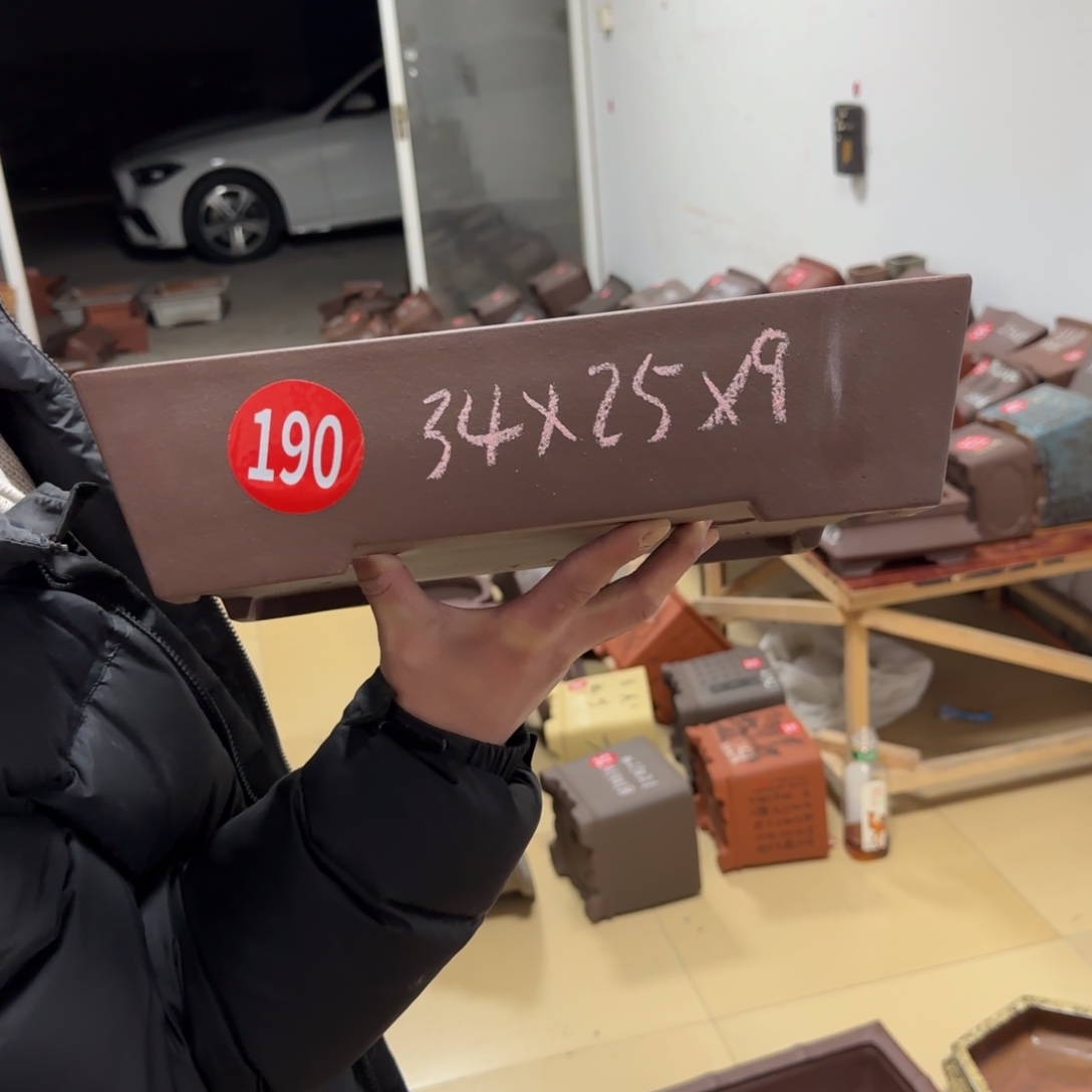 紫砂花盆呜呜呜呜