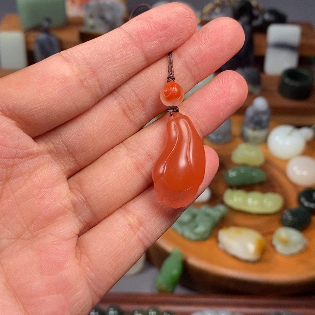 南红玛瑙未镶嵌颈饰