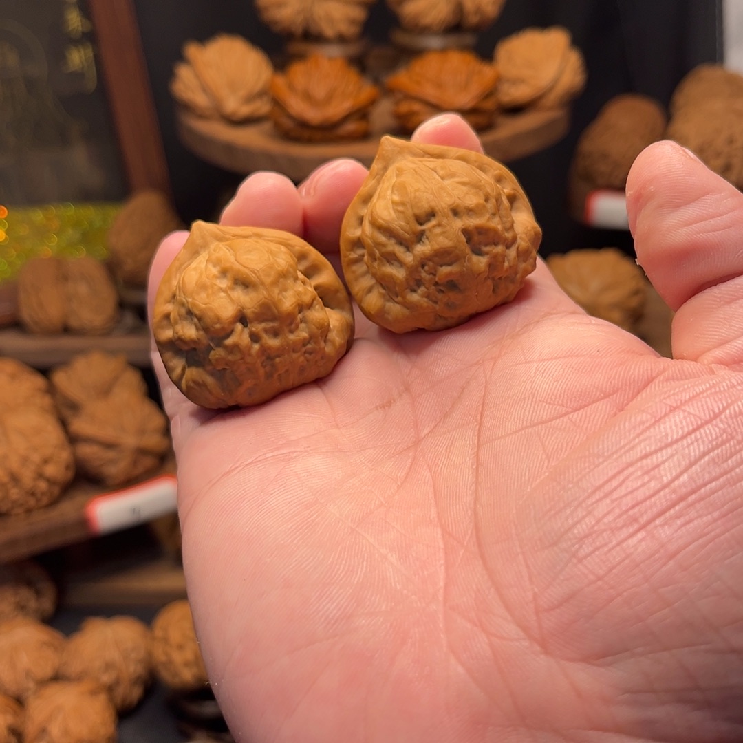 文玩核桃吊坠古蟾