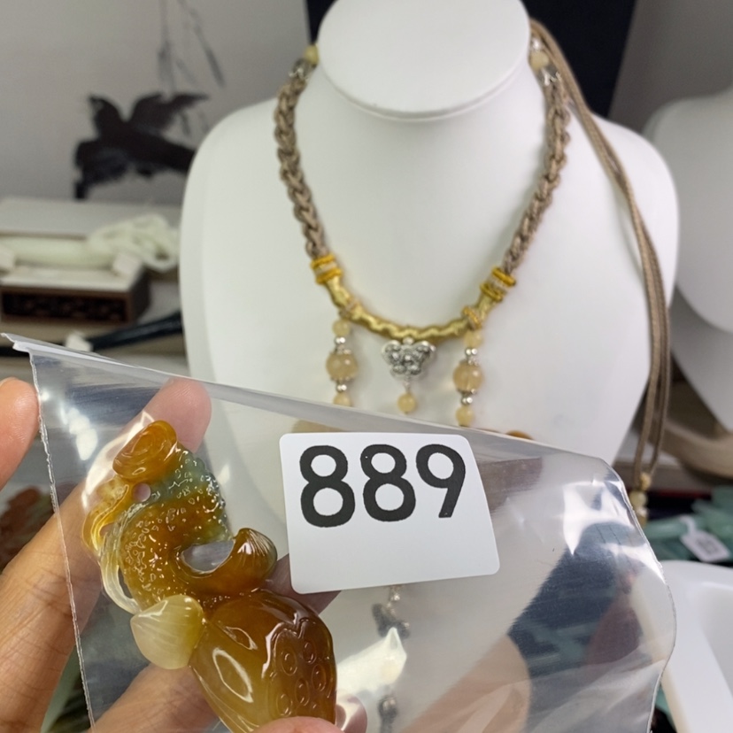 【闪购商品】岫玉颈饰未镶嵌?****发簪