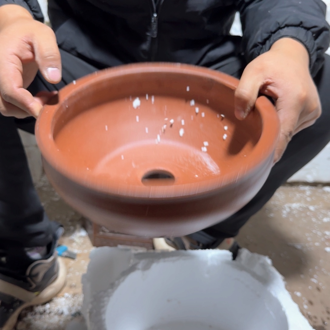 紫砂花盆瑕疵是我自己