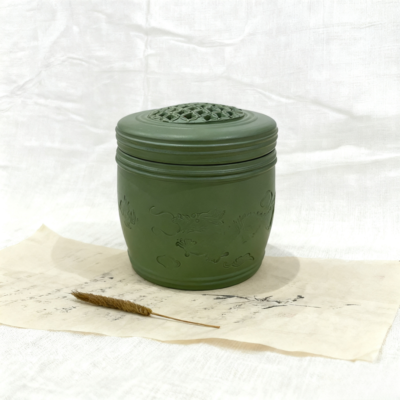 绿泥一道龙身叫罐