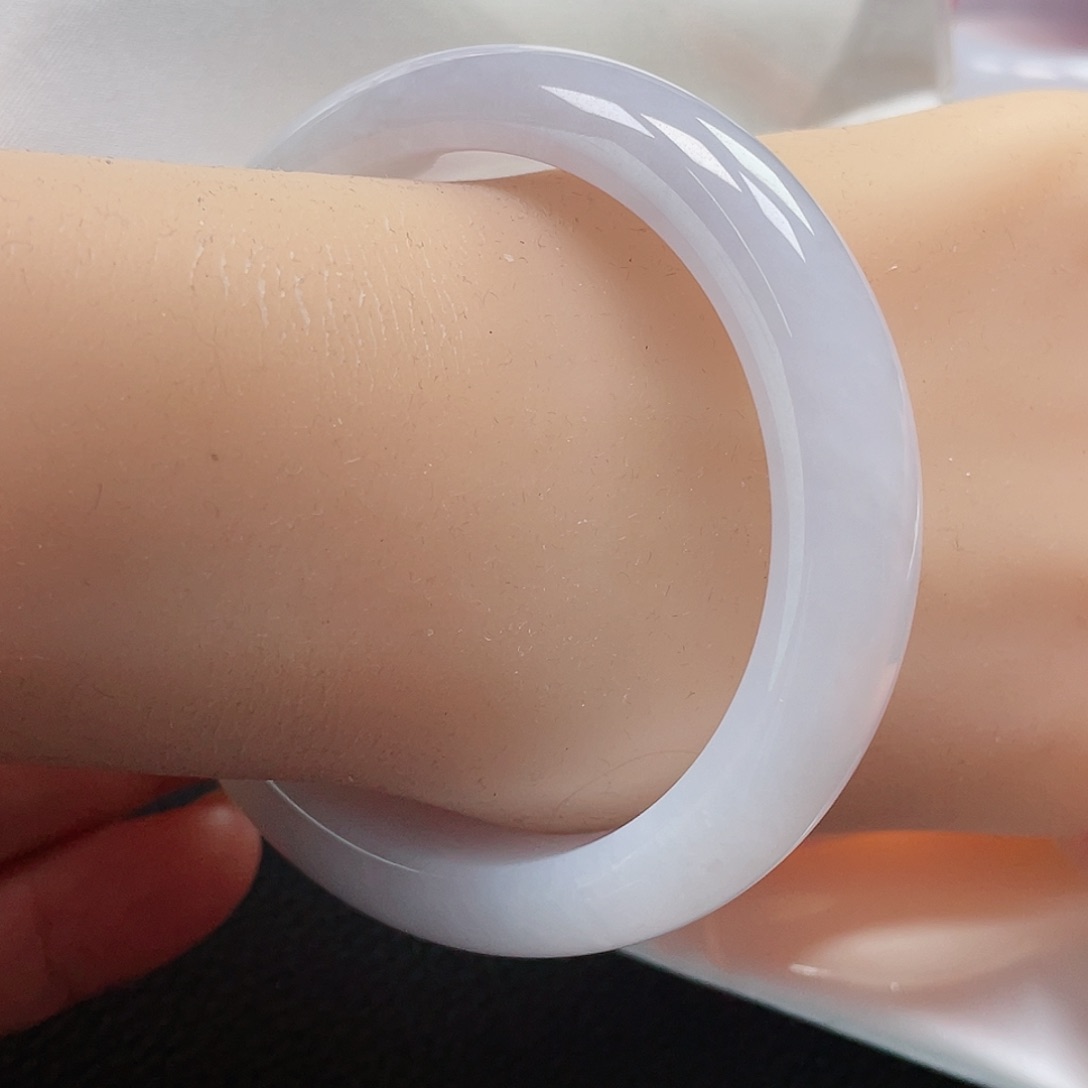 翡翠手镯未镶嵌缅甸翡翠手镯56圈