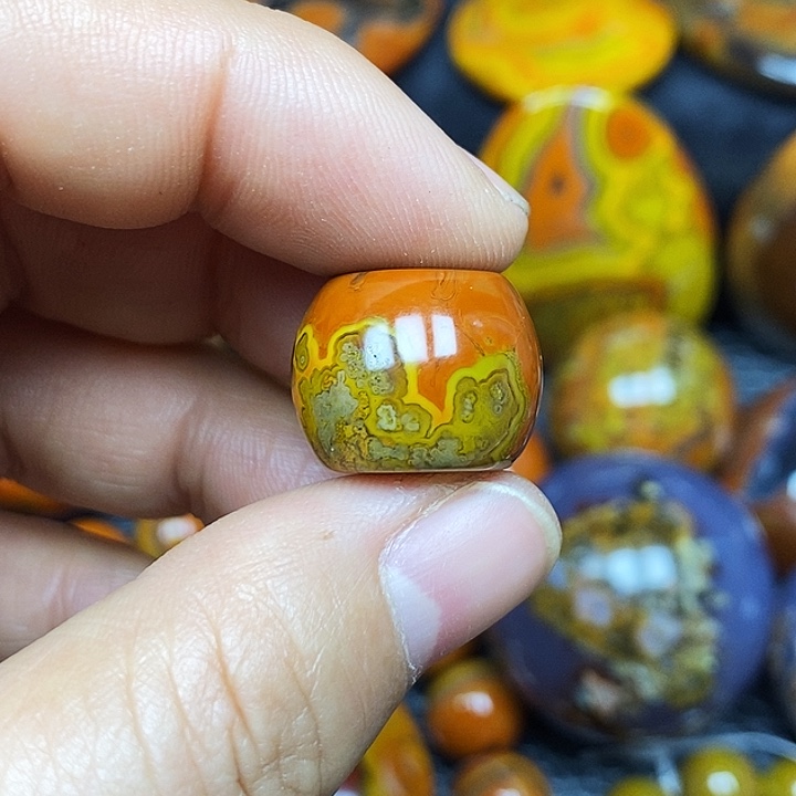 潇***洒玛瑙/玉髓未镶嵌颈饰