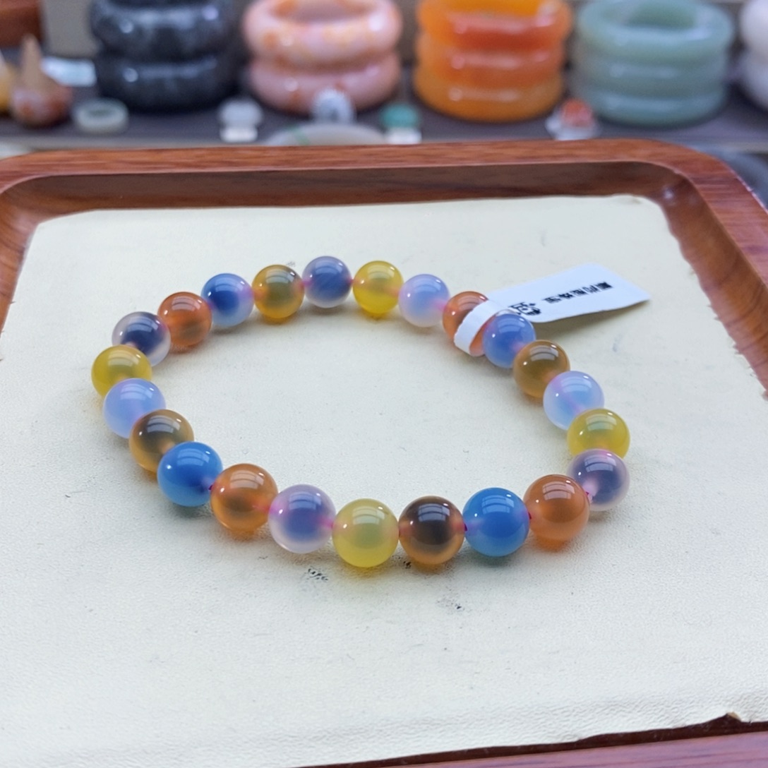 石英质玉颈饰未镶嵌?****儿