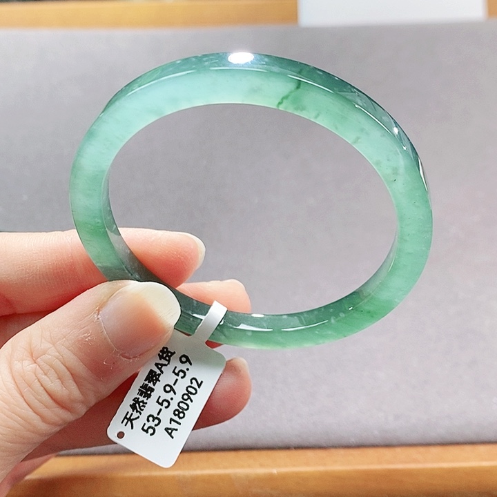 【闪购商品】翡翠手镯（圆镯）未镶嵌