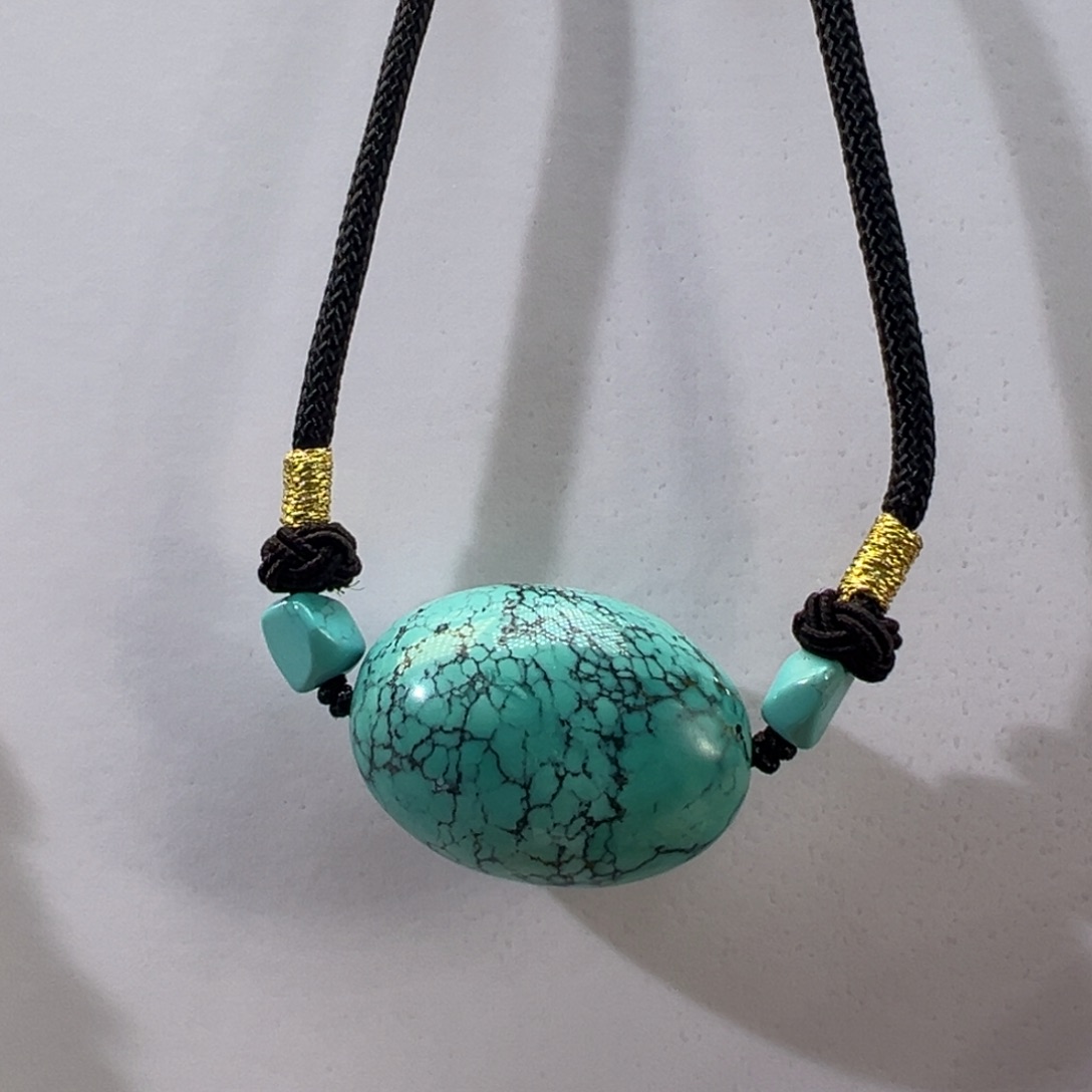 绿松石未镶嵌挂件