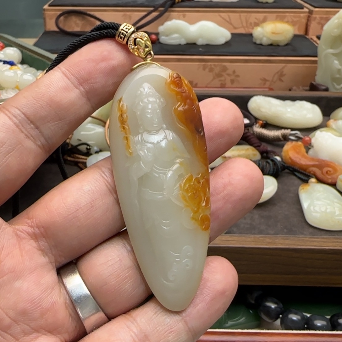 O***s和田玉未镶嵌挂件