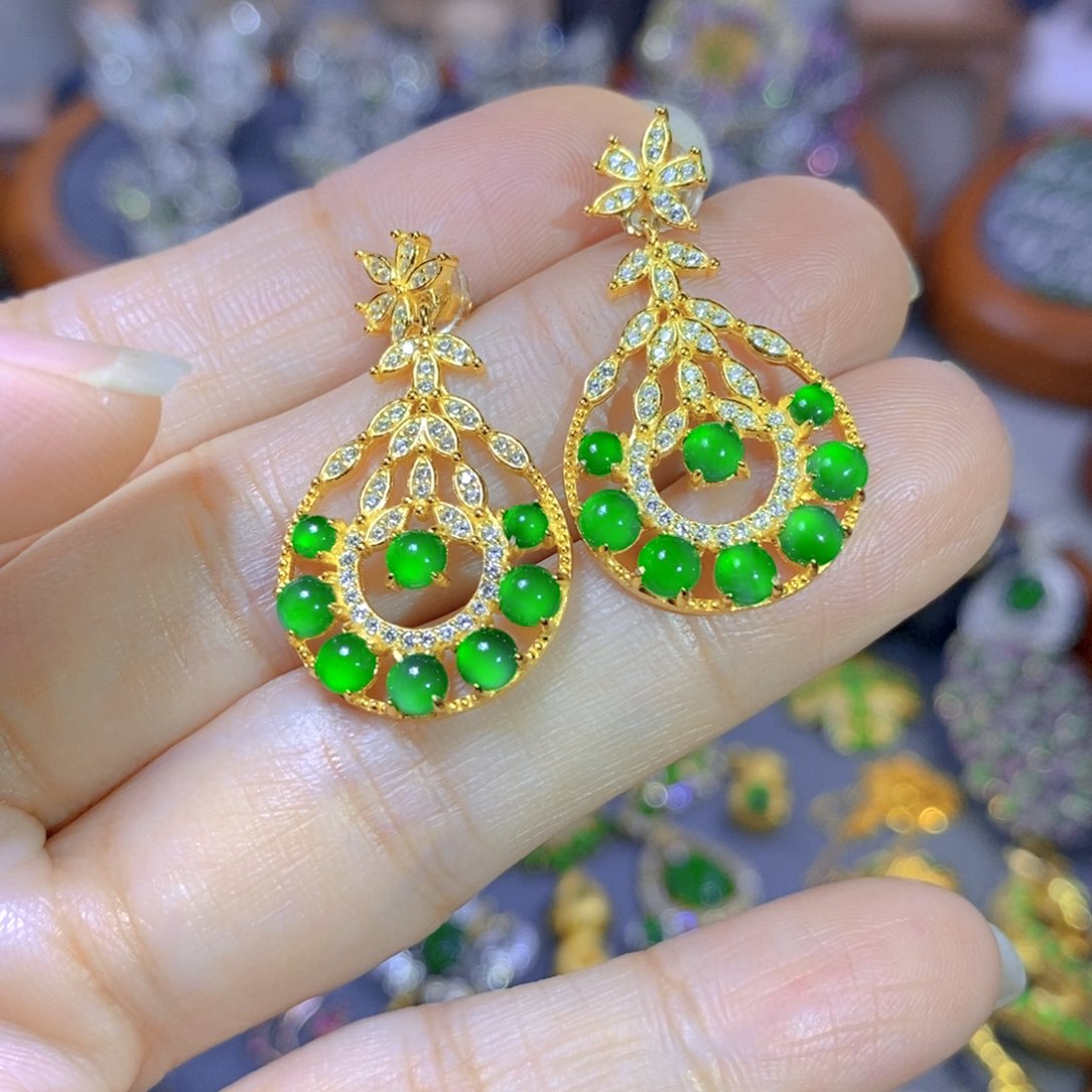 翡翠颈饰银S925镶嵌天然翡翠