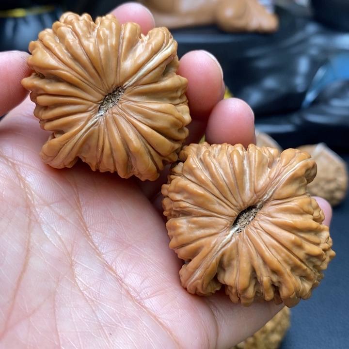 文玩核桃吊坠南瓜楼43尺
