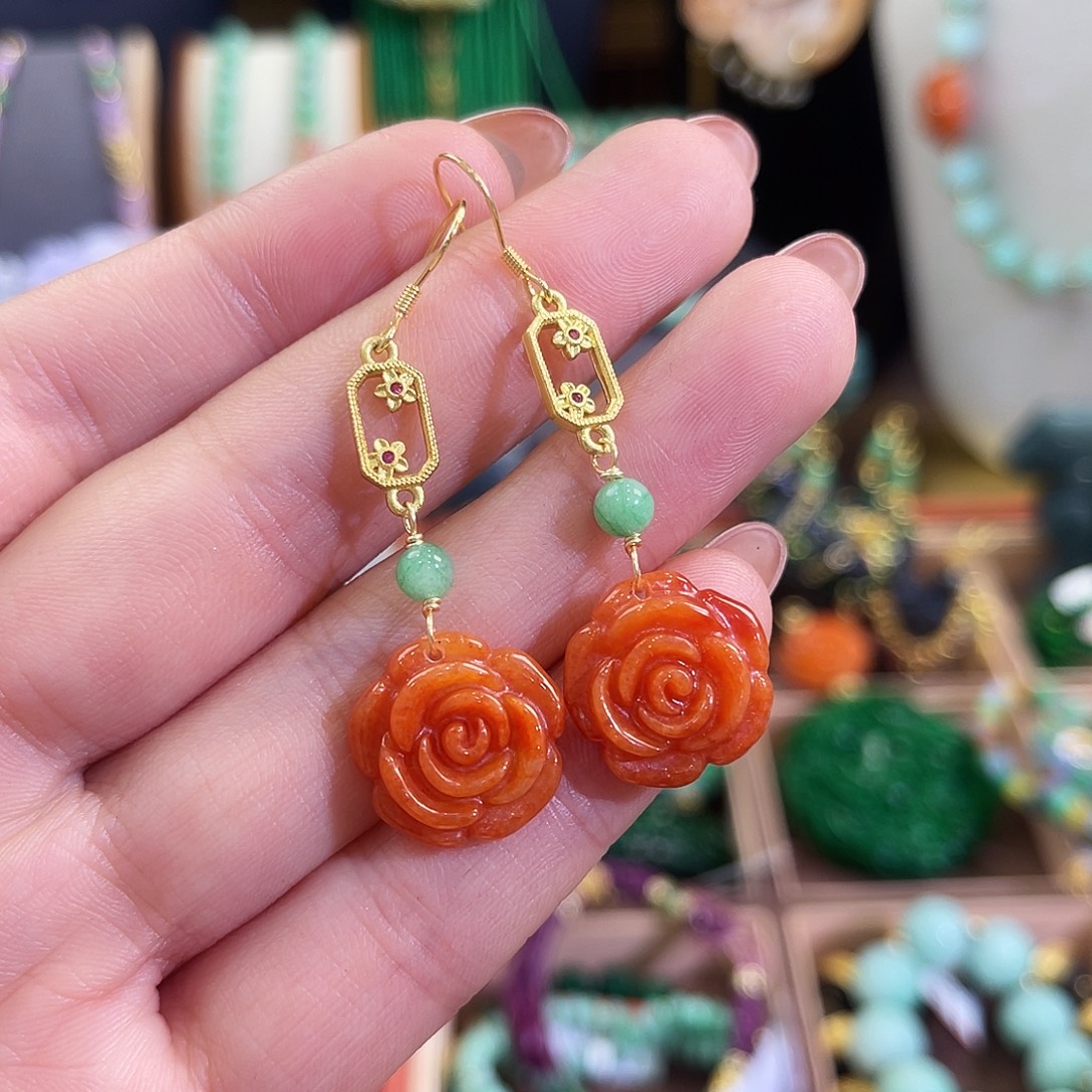 翡翠未镶嵌颈饰开播福利