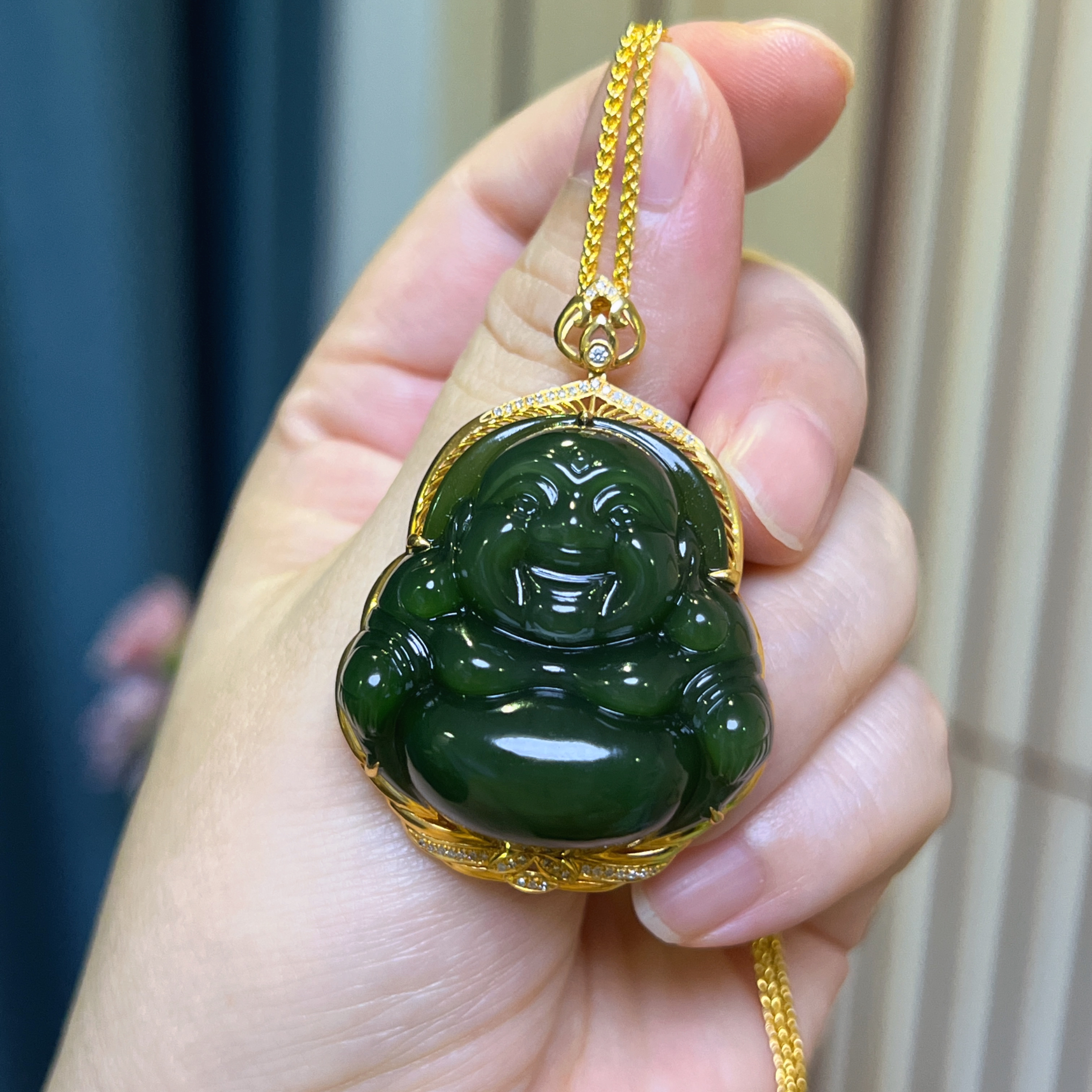 【玉缘汇】和田玉碧玉老坑帝王绿辣绿佛公裸石35mm