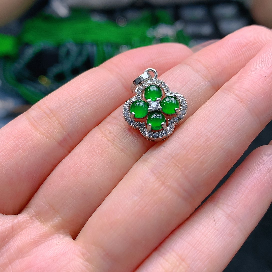 翡翠未镶嵌颈饰天然