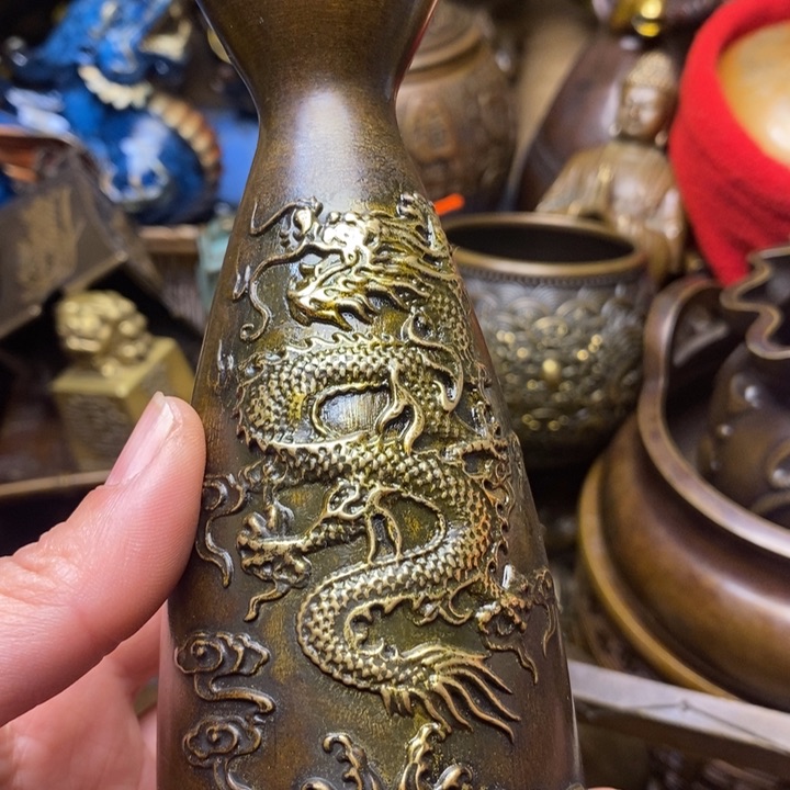 铜器摆件做工精良