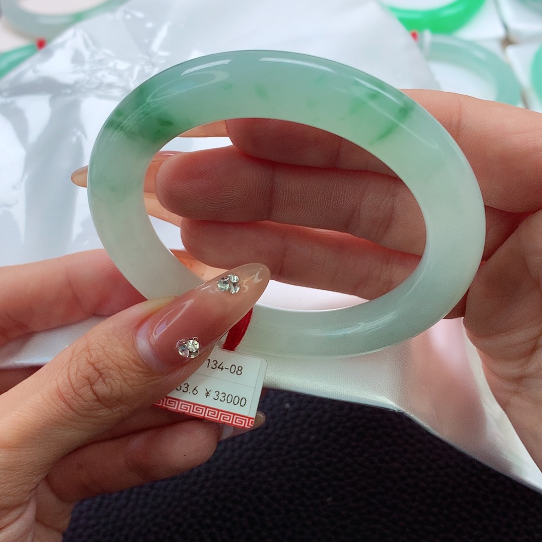 翡翠手镯未镶嵌53.54.55冰胶芙蓉绿飘花 完美无结构