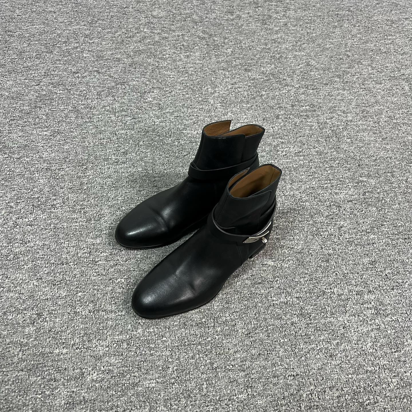 99新 AMIPARIS 爱马仕 银扣Kelly短靴36码