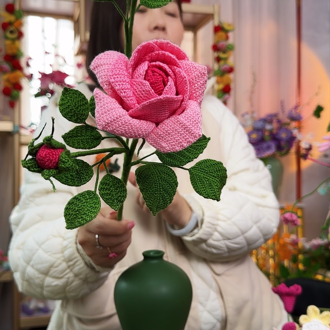 手工钩织设计花束