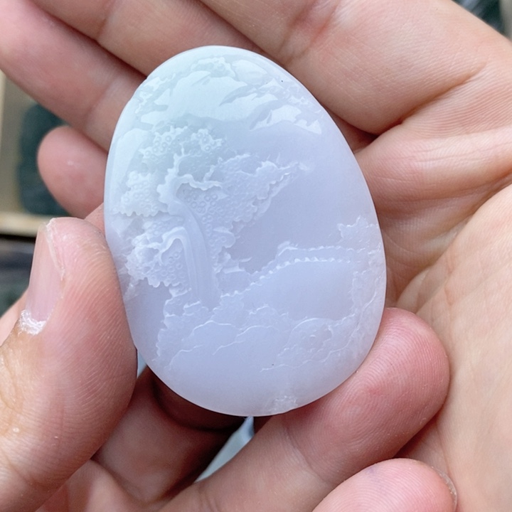 翡翠颈饰未镶嵌好