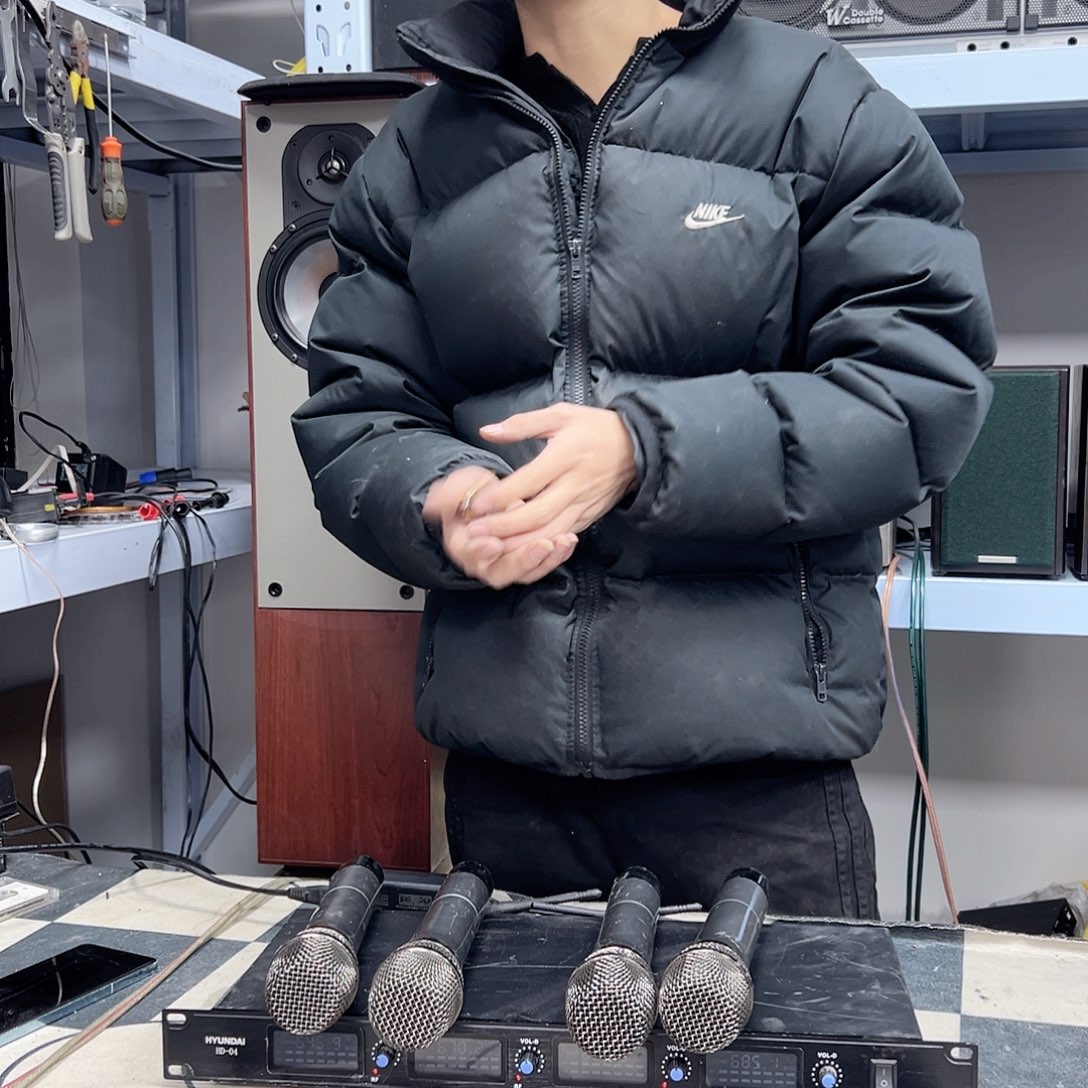 8新一拖4话筒二手不包邮