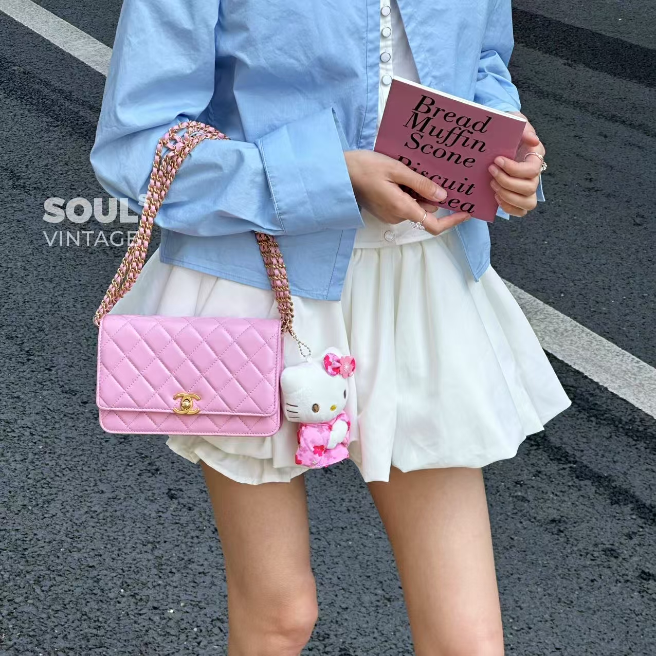 95新 Chanel/香奈儿 fl66淡紫色羊皮皮穿链logo Woc/615705239