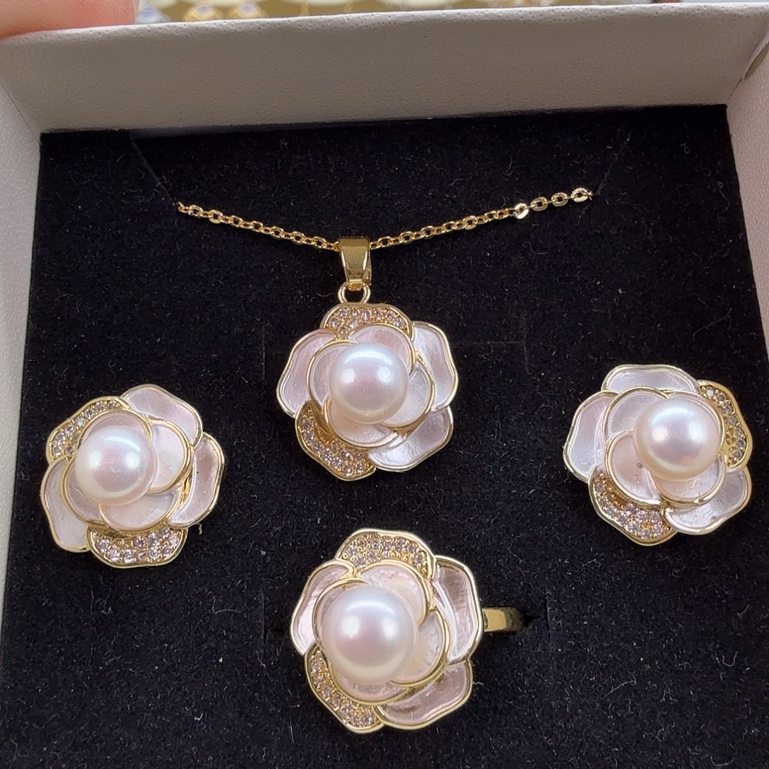 未镶嵌淡水珍珠耳饰