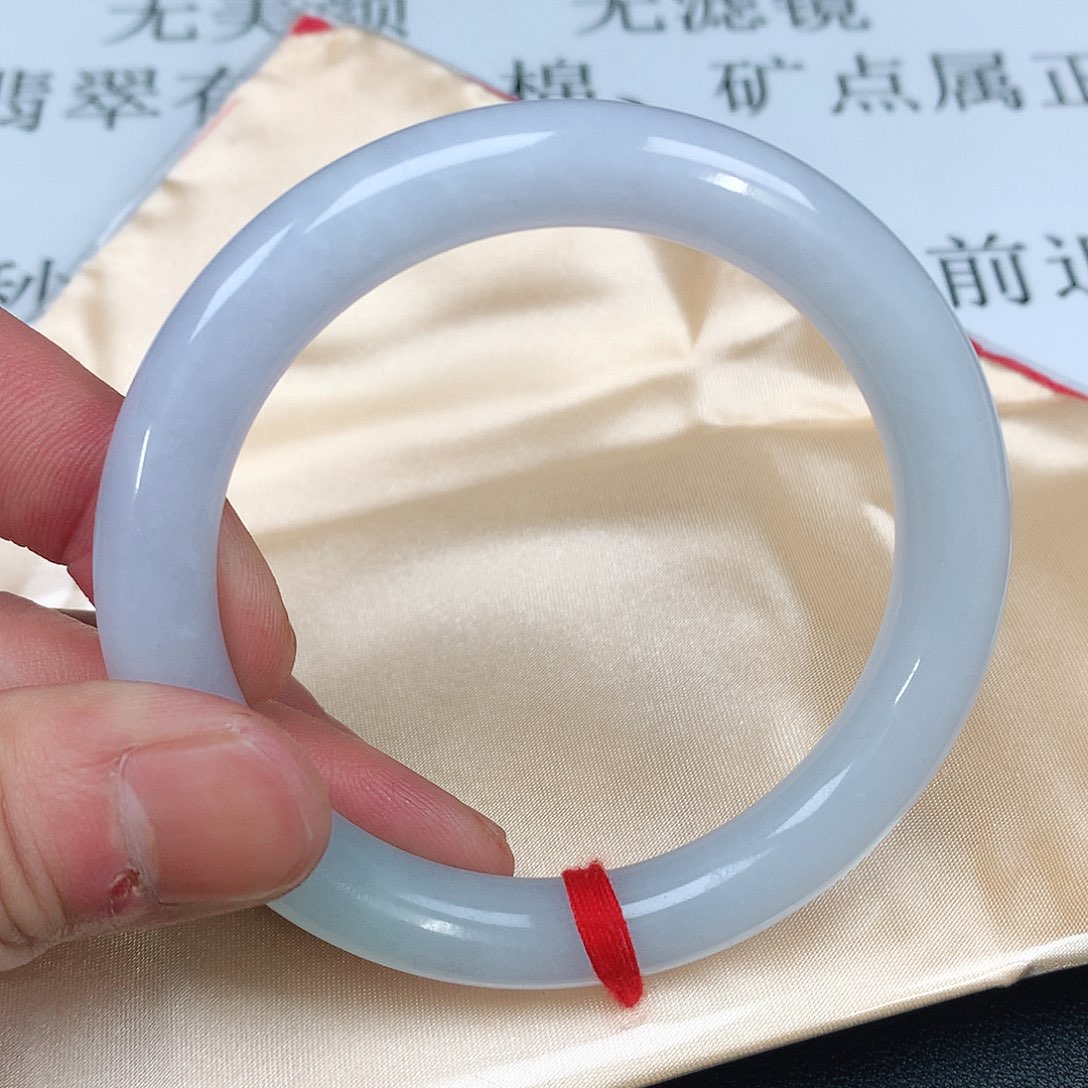 翡翠手镯未镶嵌圈57