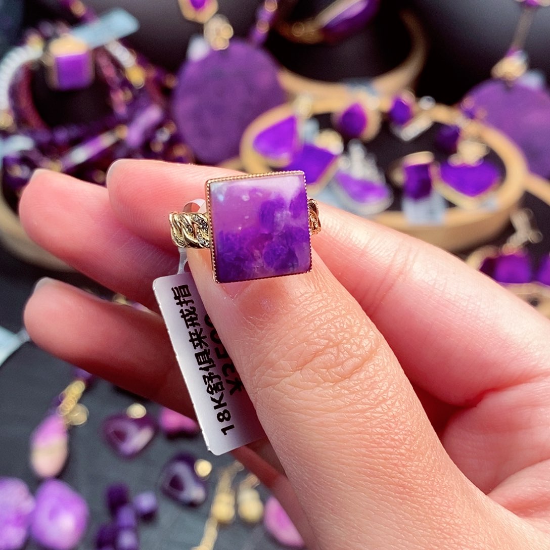 苏纪石（舒俱来）戒指18K金镶嵌