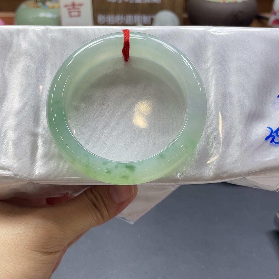 翡翠未镶嵌手镯27 号