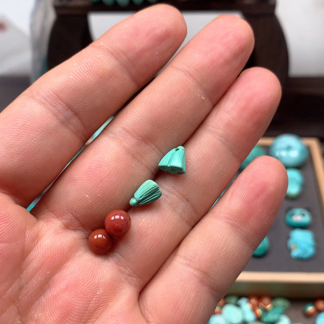 南红玛瑙雕刻未镶嵌