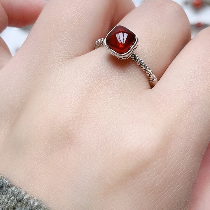 血珀戒指银S925镶嵌天然